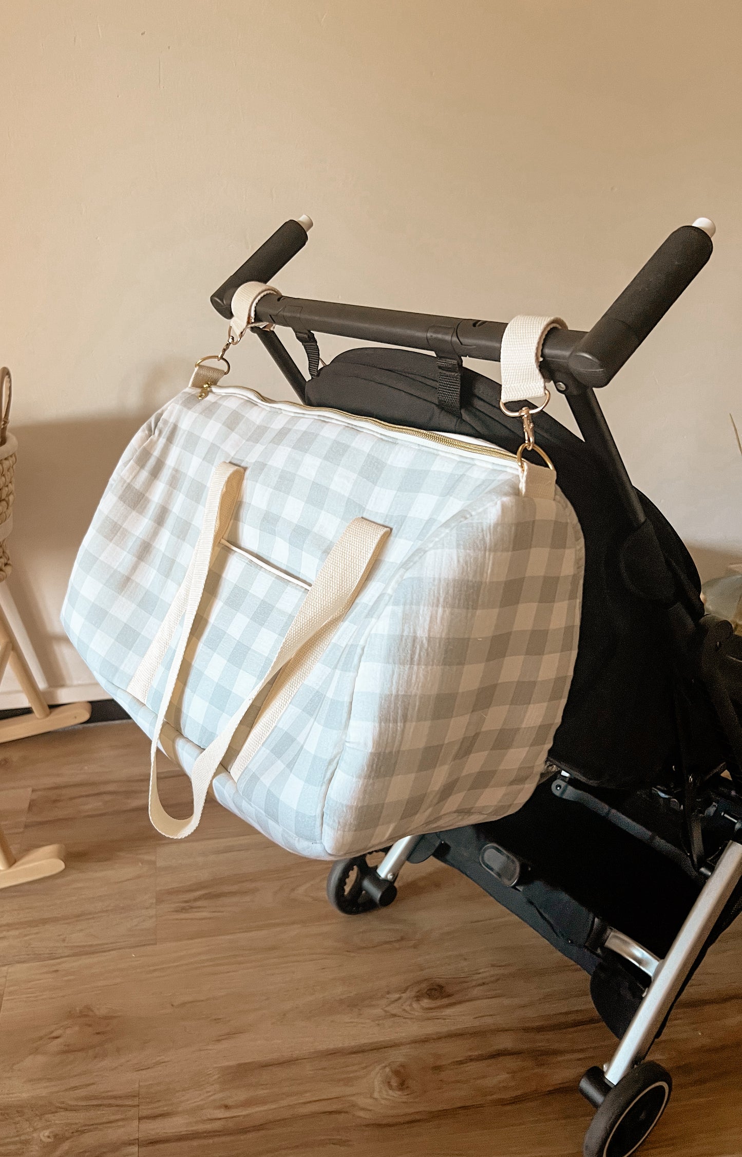 Sac à langer Vichy sauge prêt à partir