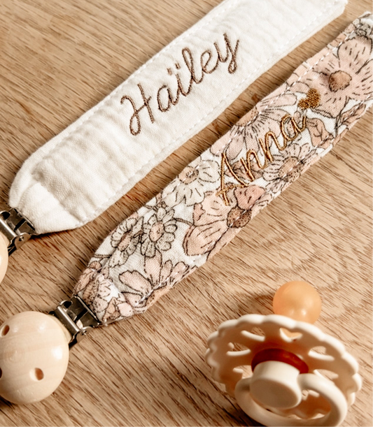 Attache Sucette brodée - Milk